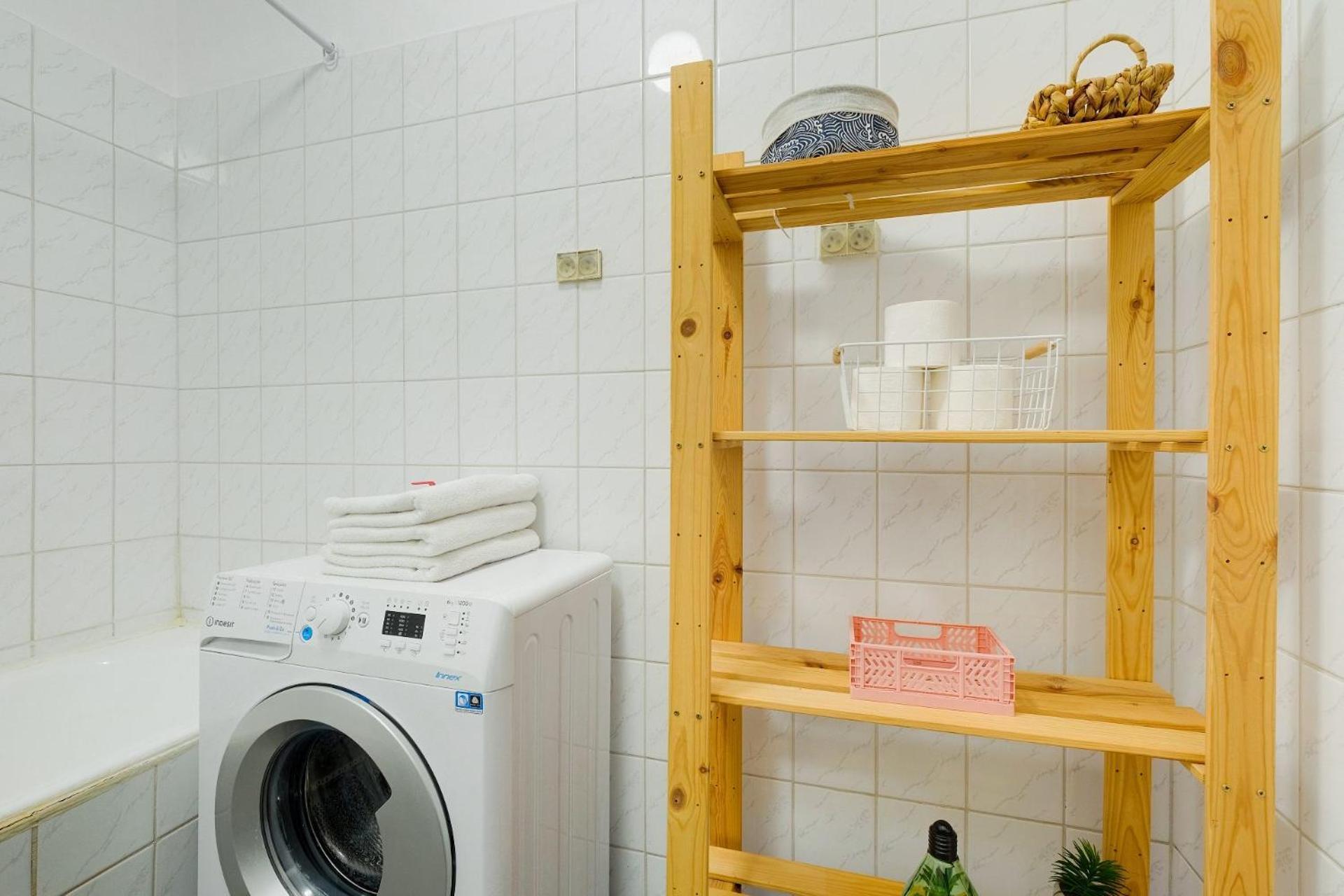 Spacious Apartment In Green Location Варшава Екстериор снимка