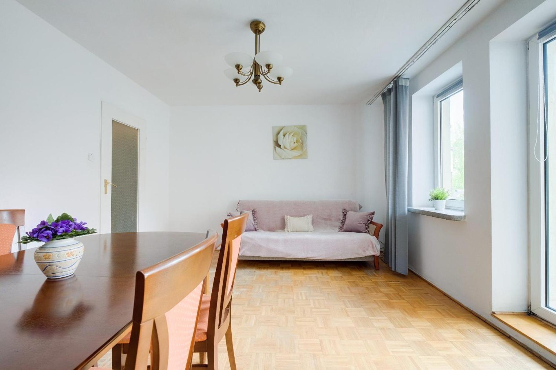 Spacious Apartment In Green Location Варшава Екстериор снимка
